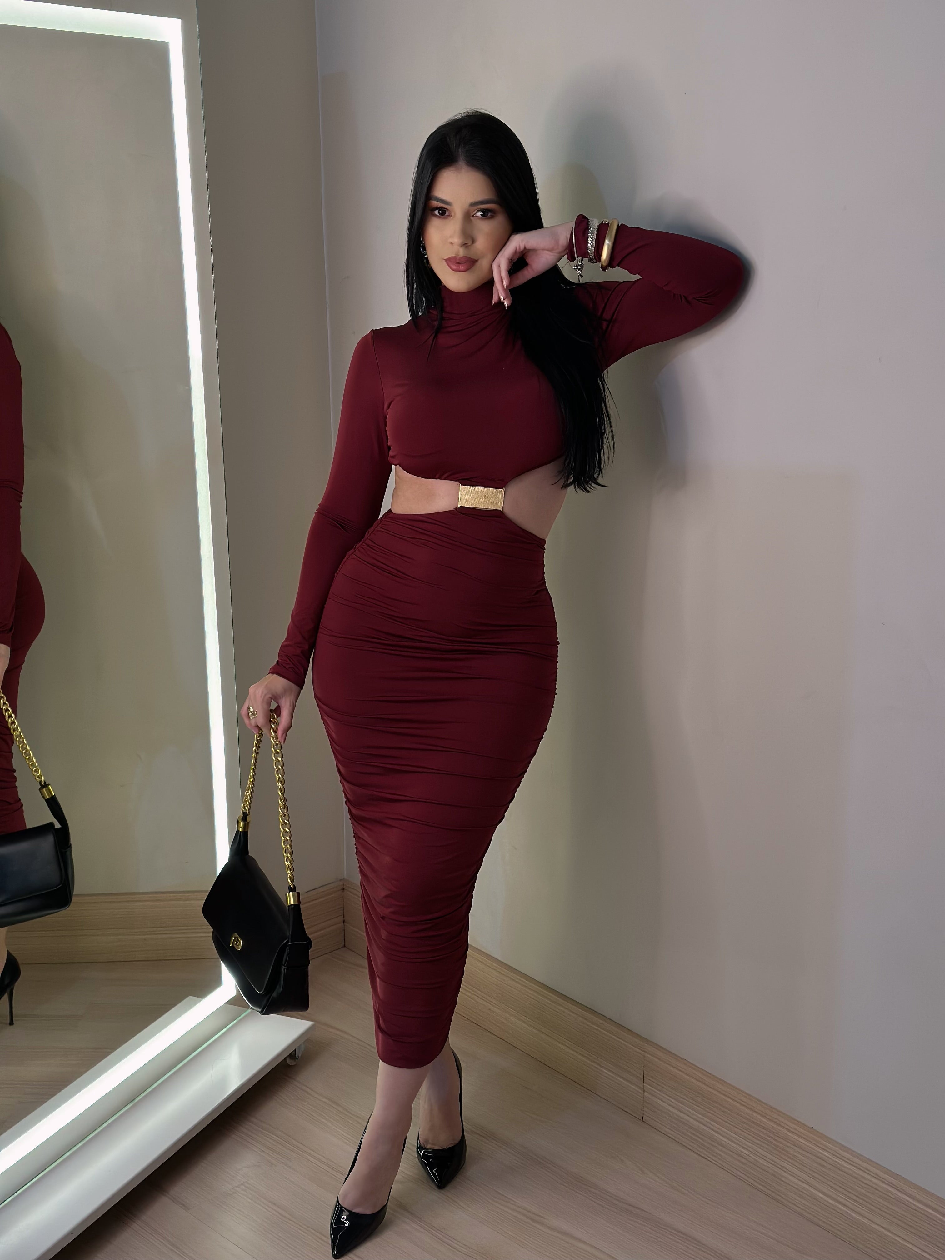 Vestido Midi - Detalhes Dourado