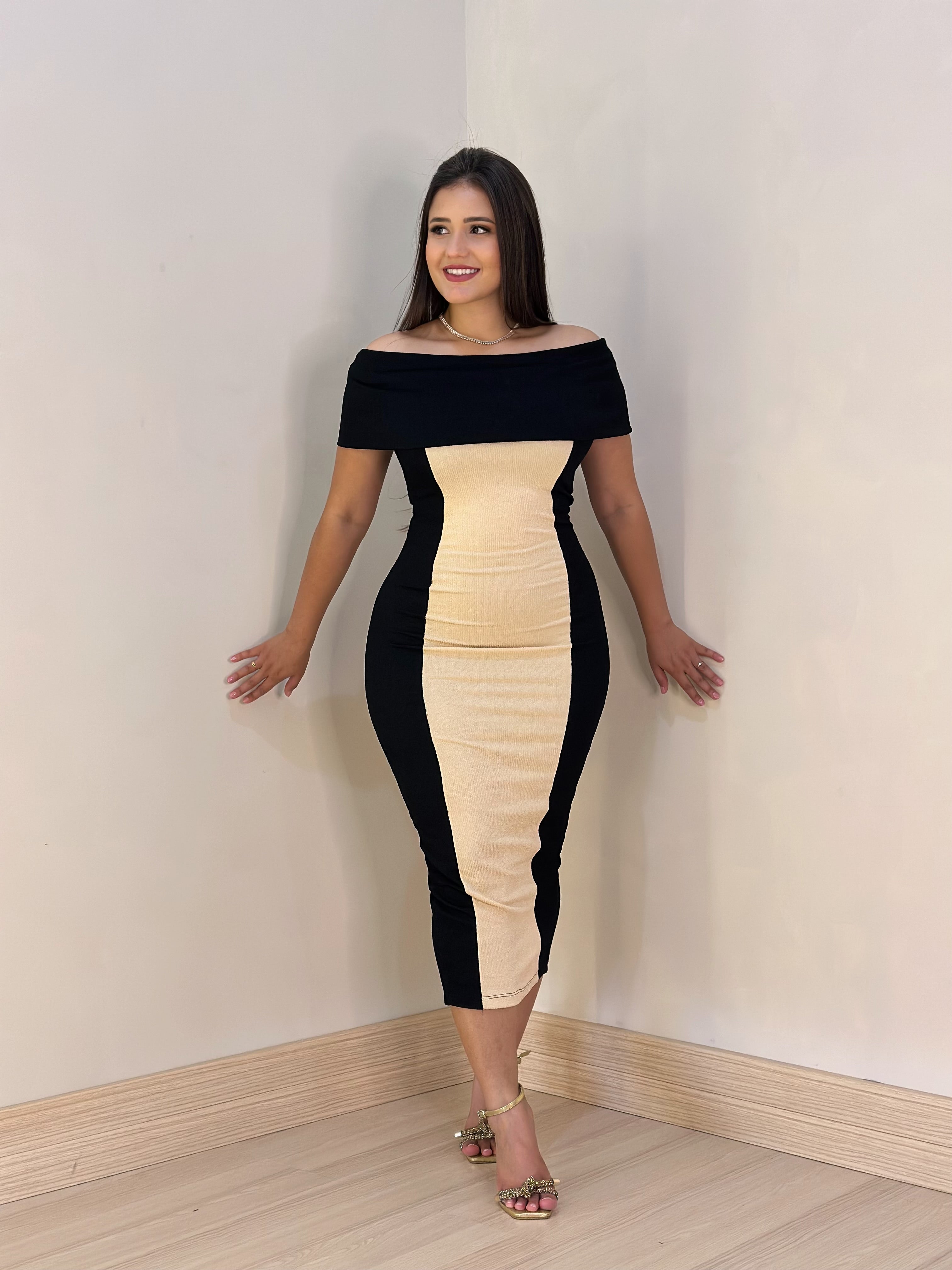 VESTIDO ALINE OMBRO A OMBRO - BEGE C PRETO - TAMANHO ÚNICO