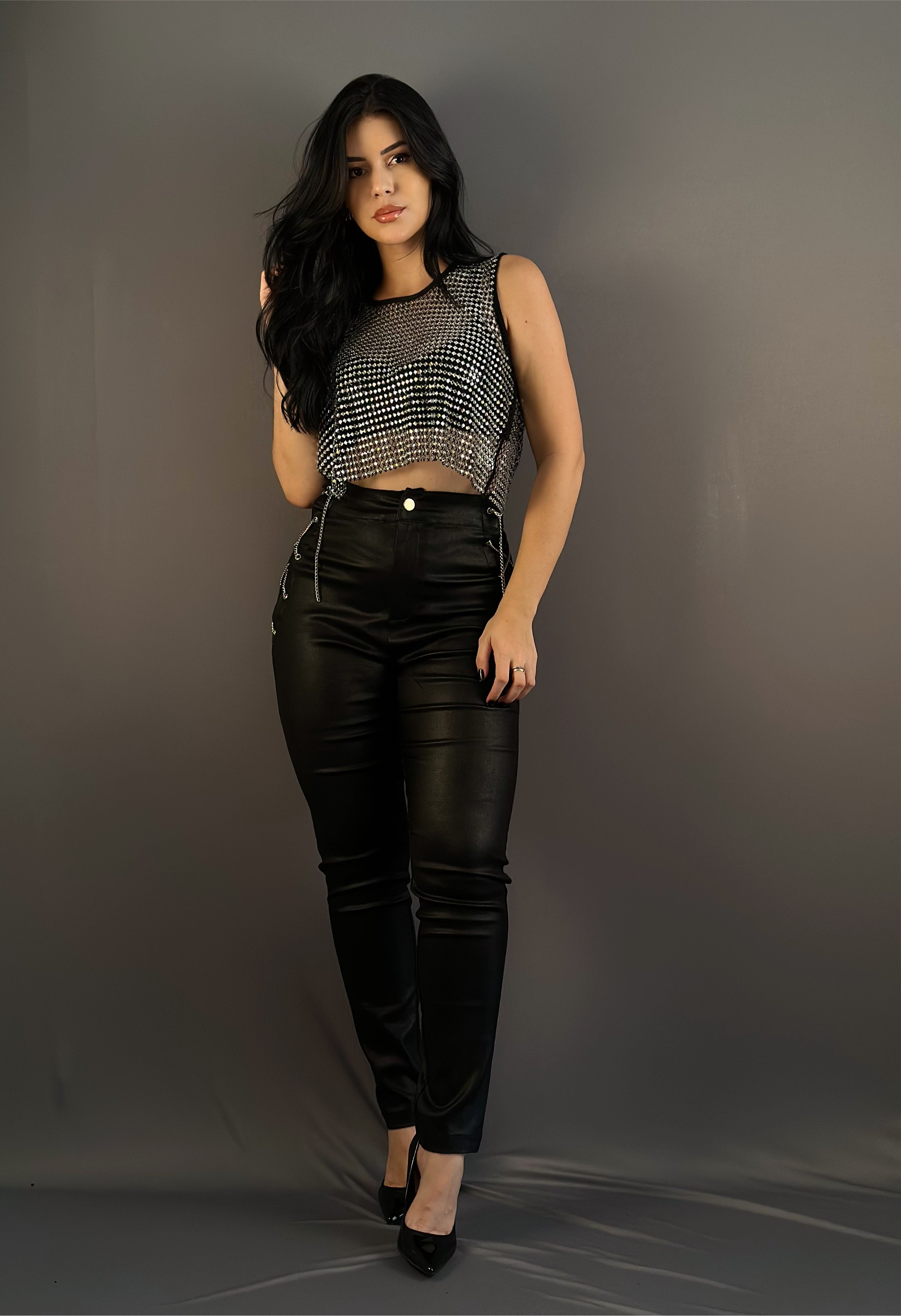 CALÇA COURO RESINADO - PRETA - 38/40