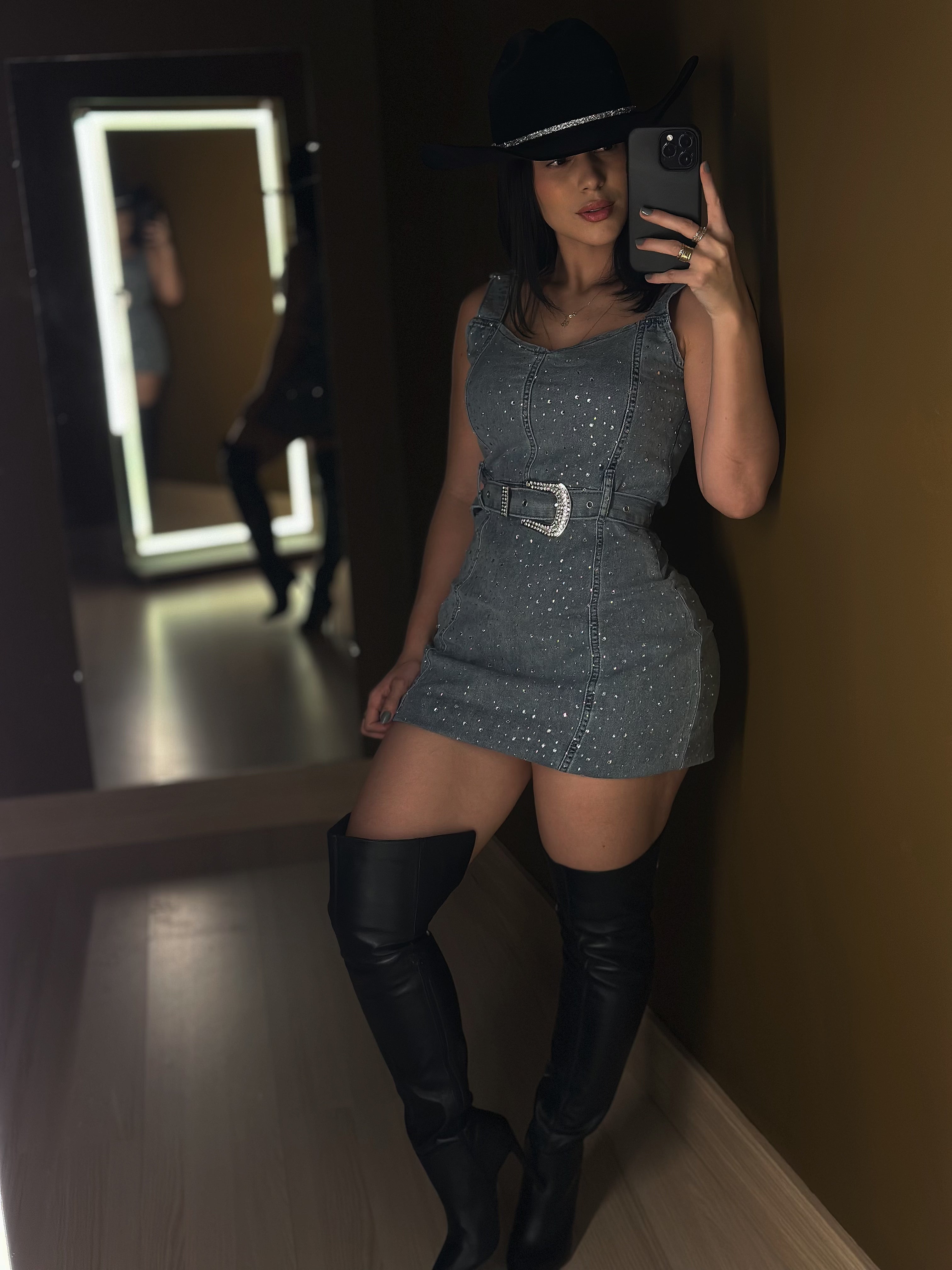 Vestido jeans com brilho